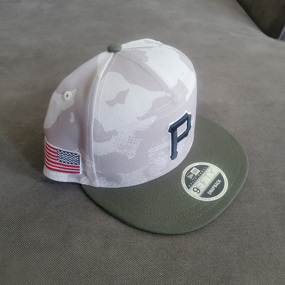 Men's New Era Light Beige/Olive Pittsburgh Pirates 2025 Armed Forces Day 59FIFTY
